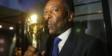 Pelé chega aos 82 anos recebendo homenagens Pelé chega aos 82 anos recebendo homenagens