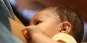Amamentação pode reduzir o risco de câncer de mama Amamentação pode reduzir o risco de câncer de mama