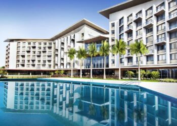 Rede hoteleira contrata pessoas para viajar e experimentar comidas.