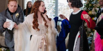 NetFlix: Lindsay Lohan quer trazer alegria ao mundo com Falling for Christmas