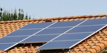 Uso de energia solar proporciona economia de até 98% na conta de luz