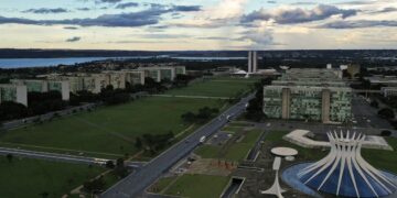 Prazo para servidor mudar para previdência complementar acaba hoje