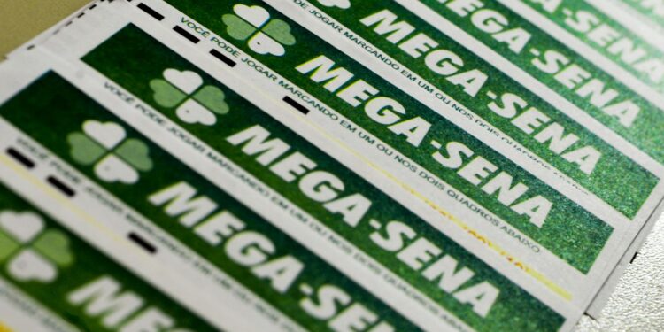 Mega-Sena sorteia hoje prêmio de R$ 43 milhões Mega-Sena sorteia hoje prêmio de R$ 43 milhões