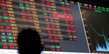 Bolsa sobe 1,12% após declarações de presidente indicado da Petrobras