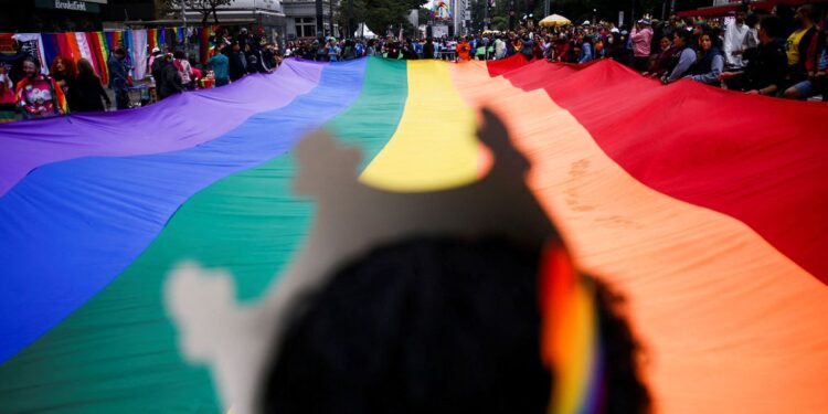 Campanha quer veto à lei que revoga medida anti-homofobia no Maranhão Campanha quer veto à lei que revoga medida anti-homofobia no Maranhão