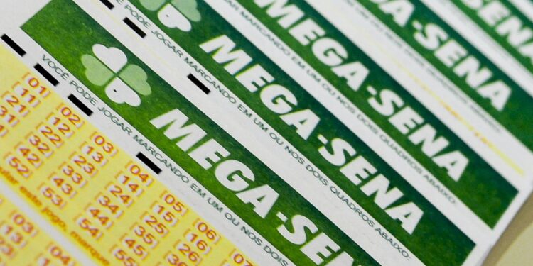 Mega-Sena acumula e próximo concurso deve pagar R$ 16 milhões Mega-Sena acumula e próximo concurso deve pagar R$ 16 milhões