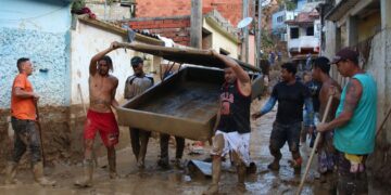 São Sebastião: 7,5 toneladas de doações serão entregues a famílias São Sebastião: 7,5 toneladas de doações serão entregues a famílias
