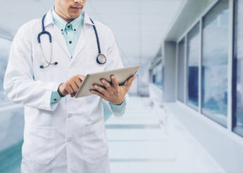 Clínica de desintoxicação é obrigada a aceitar planos de saúde