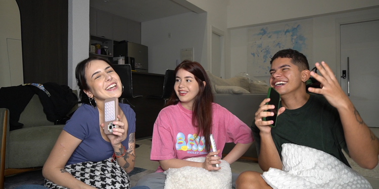 Sofia Santino, Doarda e Ciclopin estrelam o quadro “POGRAMA” no YouTube e Spotify Sofia Santino, Doarda e Ciclopin estrelam o quadro “POGRAMA” no YouTube e Spotify