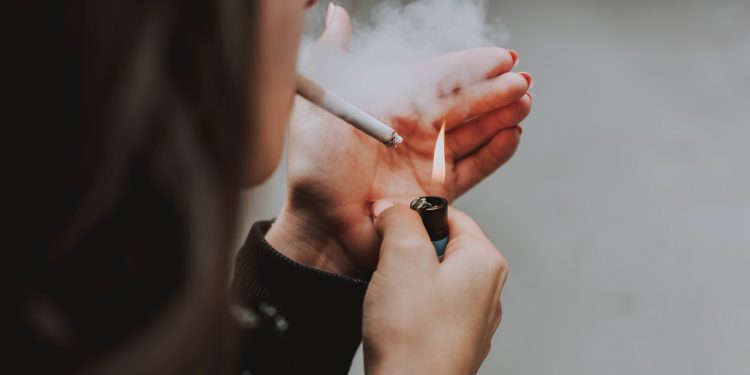 Agosto Branco: Uso de cigarro é responsável por 90% das mortes por câncer de pulmão, segundo Inca Agosto Branco: Uso de cigarro é responsável por 90% das mortes por câncer de pulmão, segundo Inca