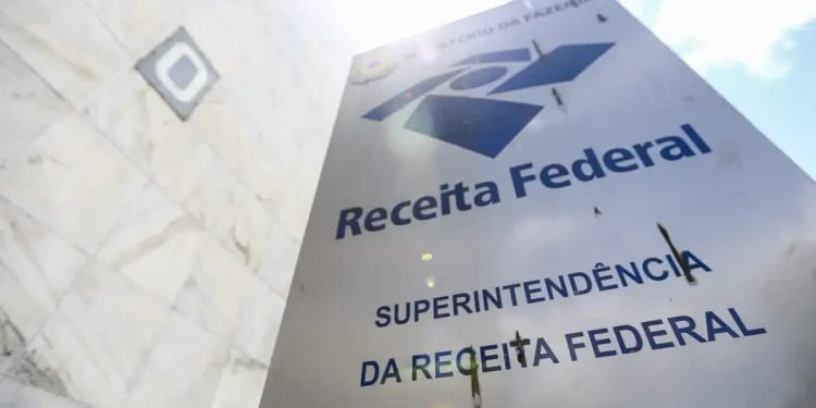 Receita Federal libera consulta ao quarto lote de restituição do IR 2024 Receita Federal libera consulta ao quarto lote de restituição do IR 2024