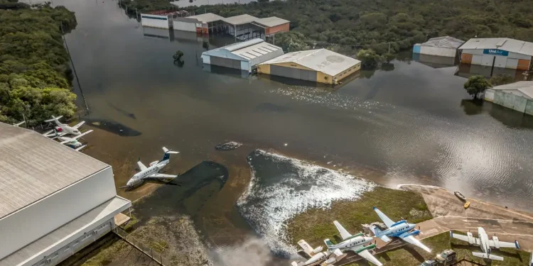 Rio Grande do Sul: aeroporto de Porto Alegre reabre em outubro Rio Grande do Sul: aeroporto de Porto Alegre reabre em outubro