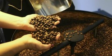 Café, açúcar cristal e milho registram quedas no último fechamento