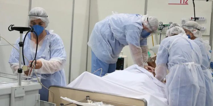 Covid-19 é responsável por metade das mortes por doenças respiratórias Covid-19 é responsável por metade das mortes por doenças respiratórias