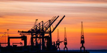Em menos de um mês, três plataformas da Petrobras tiveram problemas com amarras Em menos de um mês, três plataformas da Petrobras tiveram problemas com amarras