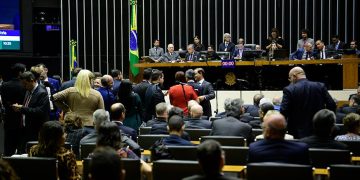 Reforma tributária domina pauta no Congresso com expectativa de novas aprovações Reforma tributária domina pauta no Congresso com expectativa de novas aprovações