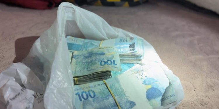 Eleições 2024: R$ 21 milhões apreendidos durante o pleito Eleições 2024: R$ 21 milhões apreendidos durante o pleito
