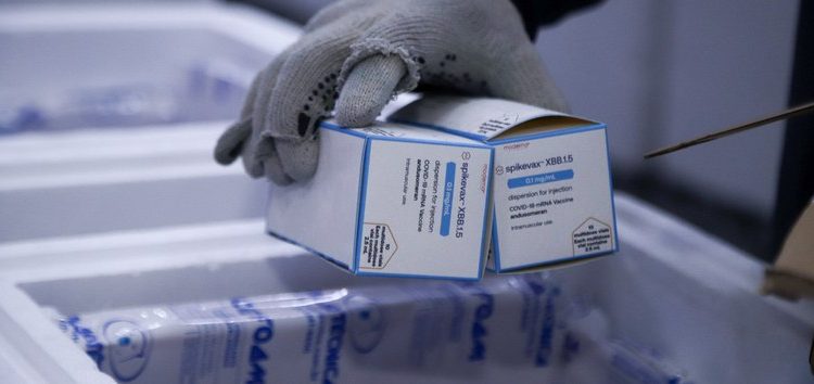 Covid-19: Ministério da Saúde distribui 1,2 mi de doses de vacina para estados e DF Covid-19: Ministério da Saúde distribui 1,2 mi de doses de vacina para estados e DF