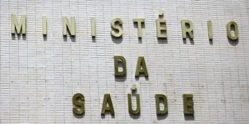 Gripe Aviária: mesmo sem casos confirmados no país, Ministério da Saúde lança plano de contingência Gripe Aviária: mesmo sem casos confirmados no país, Ministério da Saúde lança plano de contingência