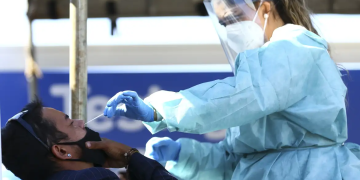 País registra queda nos casos de síndromes respiratórias na primeira semana do ano País registra queda nos casos de síndromes respiratórias na primeira semana do ano