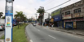Totens de segurança: entenda como funciona o dispositivo que virou tendência nos municípios brasileiros Totens de segurança: entenda como funciona o dispositivo que virou tendência nos municípios brasileiros