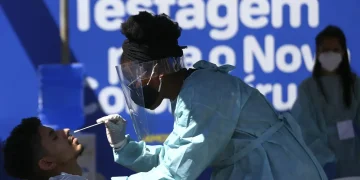 Covid-19: casos sobem 5,09% no início de março em comparação à semana anterior