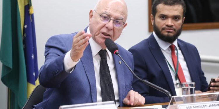 Frente do Agro quer inclusão do Plano Safra no Orçamento Frente do Agro quer inclusão do Plano Safra no Orçamento