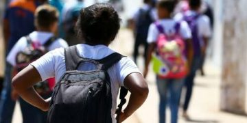 Fundeb: estados e municípios partilham R$ 3,1 bilhões referentes à segunda parcela Fundeb: estados e municípios partilham R$ 3,1 bilhões referentes à segunda parcela