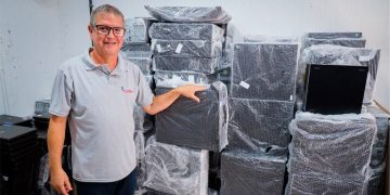 RS: Centro de capacitação em informática supera perdas em enchente com ajuda de voluntários RS: Centro de capacitação em informática supera perdas em enchente com ajuda de voluntários
