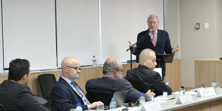 Segurança Pública no centro do debate com representantes de comércio e serviços Segurança Pública no centro do debate com representantes de comércio e serviços