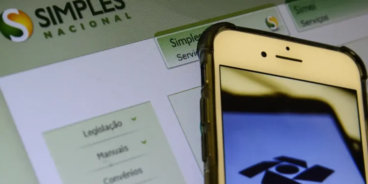Simples Nacional: prazo para entrega da DEFIS termina nesta segunda-feira (31)
