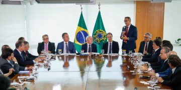 Ceará: assinado termo aditivo de R$ 3,6 bilhões para Transnordestina Ceará: assinado termo aditivo de R$ 3,6 bilhões para Transnordestina