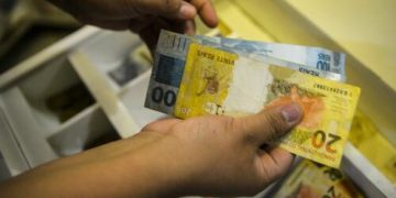 ‘Dinheiro esquecido’ em bancos soma R$ 9,024 bi; não há prazo para saque, diz Fazenda ‘Dinheiro esquecido’ em bancos soma R$ 9,024 bi; não há prazo para saque, diz Fazenda