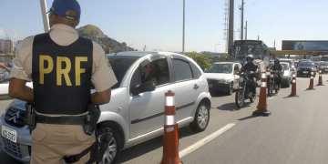 Estradas: PRF faz operação Semana Santa/Tiradentes 2025 Estradas: PRF faz operação Semana Santa/Tiradentes 2025