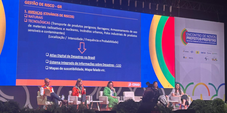 Oficina do MIDR alerta prefeitos para fortalecimento dos órgãos de defesa civil Oficina do MIDR alerta prefeitos para fortalecimento dos órgãos de defesa civil