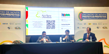 Prefeitos conhecem planos para desenvolvimento sustentável da Faixa de Fronteira Prefeitos conhecem planos para desenvolvimento sustentável da Faixa de Fronteira