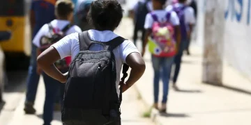 Escola que Protege: prazo para estados e municípios aderirem ao programa termina em 19 de maio Escola que Protege: prazo para estados e municípios aderirem ao programa termina em 19 de maio