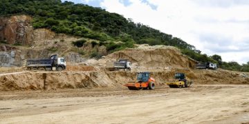 Governo acelera obras do Cinturão das Águas do Ceará com reforço de máquinas e trabalhadores Governo acelera obras do Cinturão das Águas do Ceará com reforço de máquinas e trabalhadores
