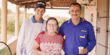 Primeira assinatura de captação do São Francisco transforma a vida de família no semiárido
