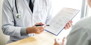 Entenda os passos para auxiliar um dependente químico