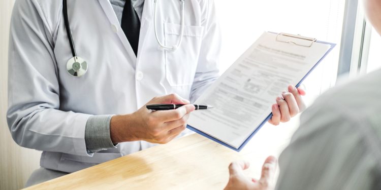 Entenda os passos para auxiliar um dependente químico