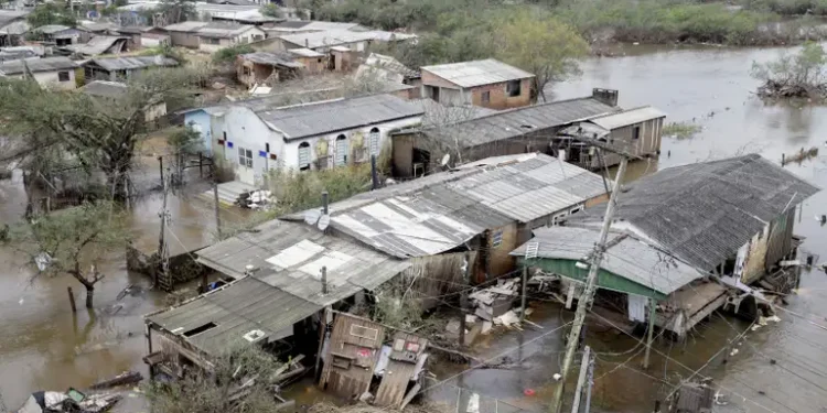 Chuvas no Rio Grande do Sul atingem mais de 100 municípios e deixam três mortos