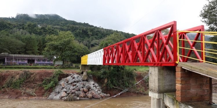 MIDR acompanha entrega de pontes e passagens reconstruídas em Imigrante (RS) após enchentes