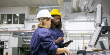 IEL oferta mais de 1,7 mil vagas de estágio com bolsas de até R$ 2 mil