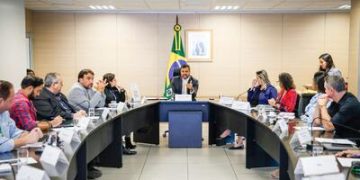 MIDR apresenta programas estratégicos a partidos políticos para impulsionar desenvolvimento regional MIDR apresenta programas estratégicos a partidos políticos para impulsionar desenvolvimento regional