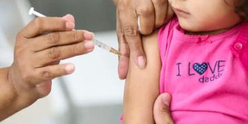 SARAMPO: proteção contra a doença vem da vacina tríplice viral SARAMPO: proteção contra a doença vem da vacina tríplice viral