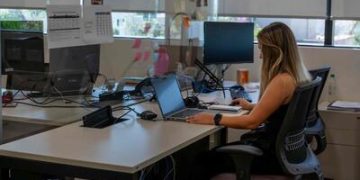 IEL oferece mais de 2,2 mil vagas de estágio com bolsas de até R$ 2,5 mil em todo o Brasil