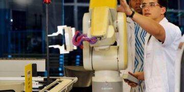 Inova Talentos oferece 174 vagas em inovação e tecnologia com bolsas de até R$ 12 mil