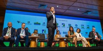 Encob 2025 debate fortalecimento dos comitês de bacias com apoio do MIDR Encob 2025 debate fortalecimento dos comitês de bacias com apoio do MIDR