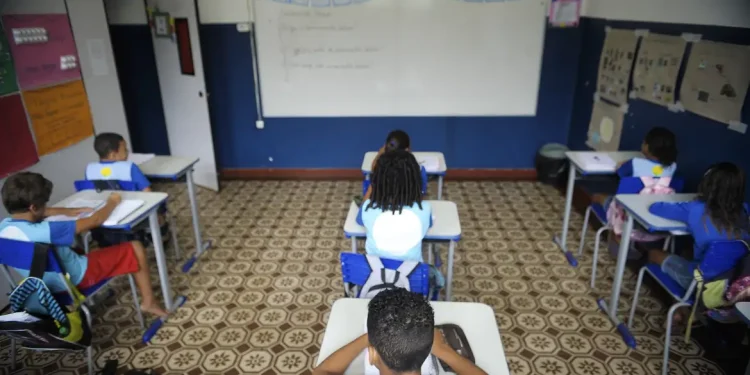Estado de São Paulo lidera ranking de escolas com pendências no PDDE
